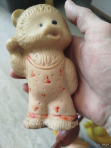 Игрушка ссср,мишка,резина,с рубля
