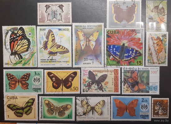 Сборный лот. Фауна. Бабочки. 17 марок (727)
