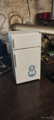 Холодильник детский из СССР