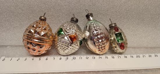 Ёлочные игрушки из рельефного стекла. 22-25