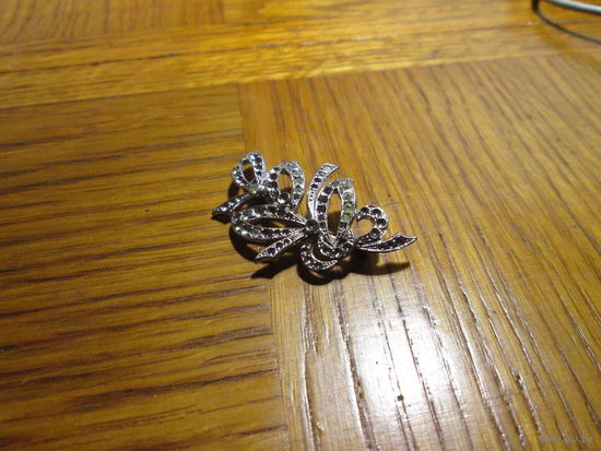 Брошь Времен ссср