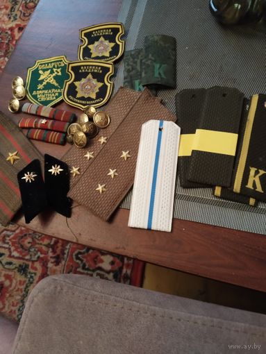 Шевроны и др.( Погоны,пуговицы)