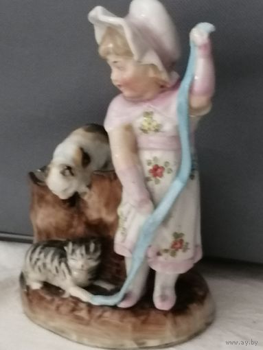 Девочка играет с котятами. Конта и Боэм. 1849-1878.