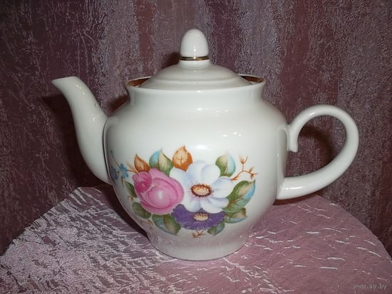 Чайник  фарфор. СССР.