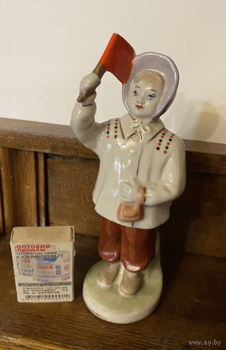 Девочка с флажком (ЗКХ, УССР, 1960-е годы)