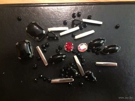 Материалы для поделок, бижутерия. Бусины и другое.