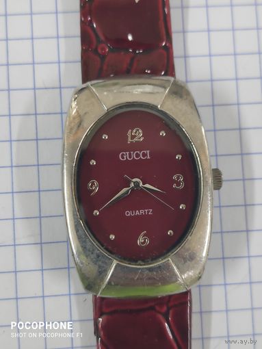 Часы Gucci