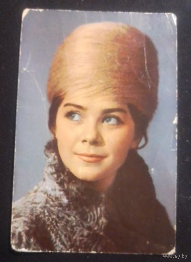 Лариса Голубкина