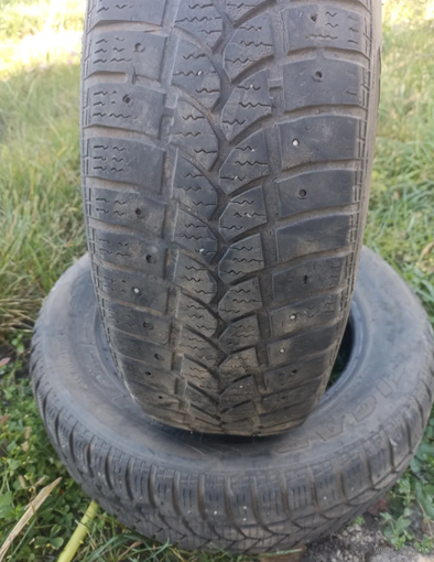 Шины пара Tigar Sigura STUD 4 мм 205/55 R16 зима.