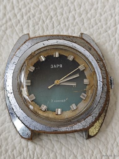 Часы "Заря"