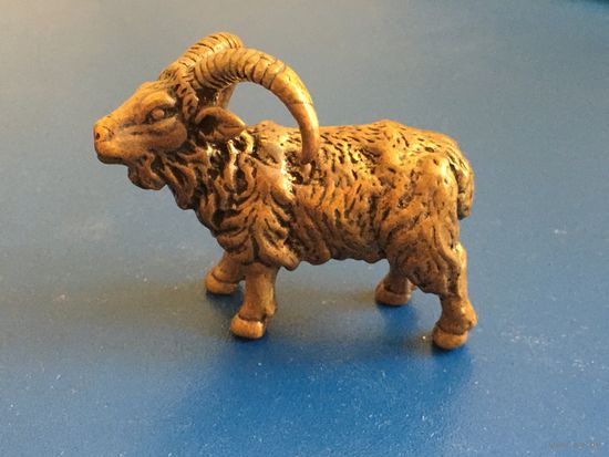 Старенькая бронзовая антилопа, снижена цена