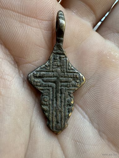 Крестик нательный старинный "Лепесток"