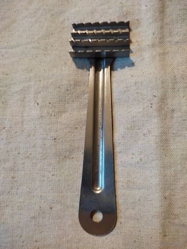 Рыбочистка, металл, СССР. См. описание.