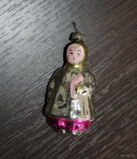 Новогодняя елочная игрушка, из СССР "Девочка", тонкое стекло.