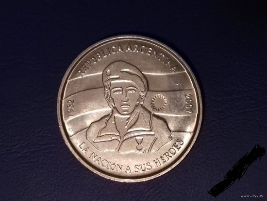 2 песо 2007 Аргентина 25 лет Мальвинским островам.