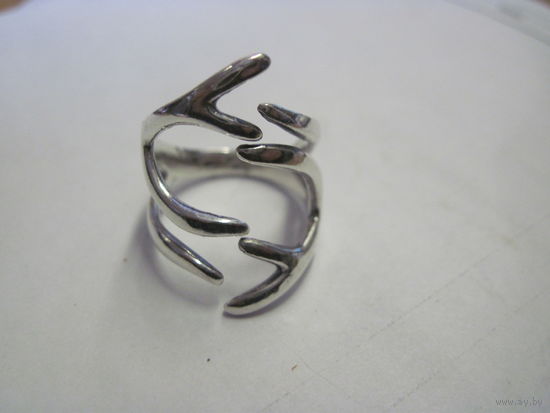 Кольцо Кубачи 925 пробы 16,5 размера.
