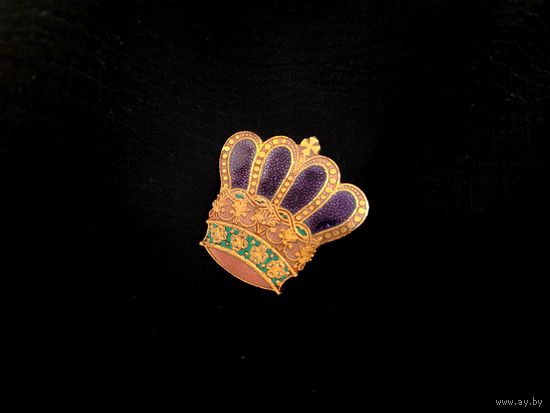 Брошь, Корона