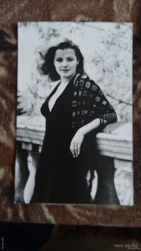 АКТРИСА ЕЛЕНА ЦЫПЛАКОВА М