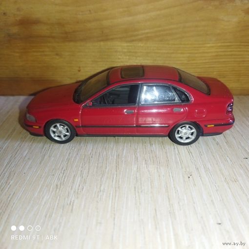 Volvo S 40.Minichamps.1/43.