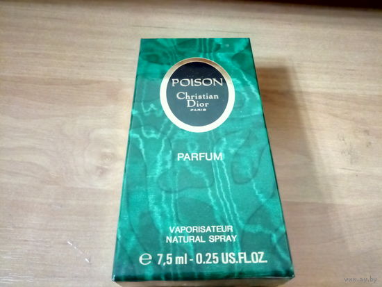 PARFUM. Christian Dior. POISON.