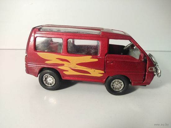 Редкая модель. Масштаб 1/36. Аукцион с рубля.