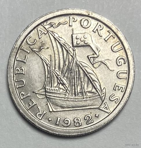 Монета 2.50 эскудо 1982 год. Португалия.