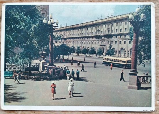 Минск. Вход на сквер по улице Энгельса. 1959 г. Чистая.
