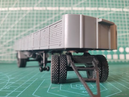 Масштабная модель Полуприцеп МАЗ-9380 Масштаб 1/43 Наш Автопром