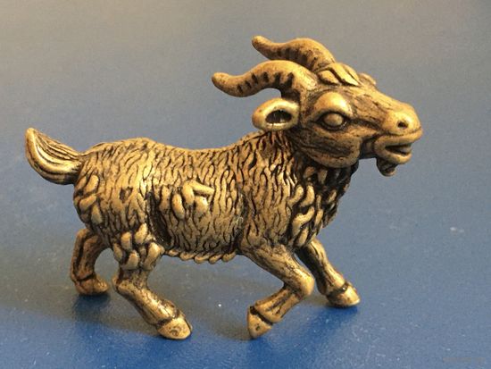 Бронзовый козлик, снижена цена