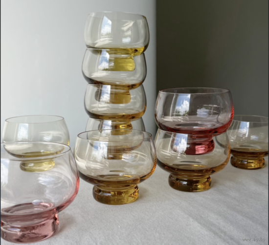 Бокалы стаканы цветное стекло винтаж 8х9см