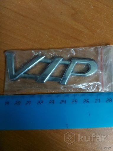Значек на авто VIP
