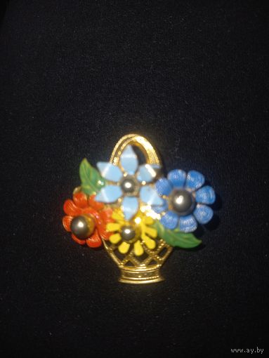 Брошь "Корзинка с цветами" ЧССР