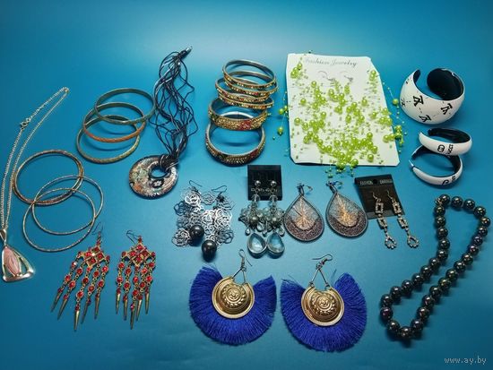 Бижутерия одним лотом