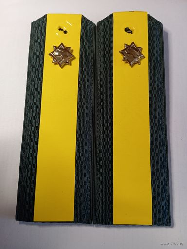 Погоны МЧС РБ . С рубля .