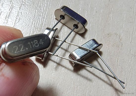 22.1184 МГц Кварц ((цена за 9 штук)) MHz. Кварцевый резонатор лодочка