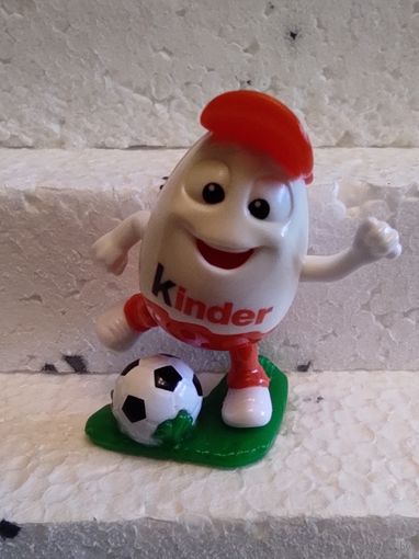 Фигурка "Киндер".