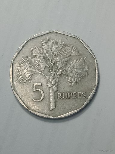 Сейшелы 5 рупий 1982 года .