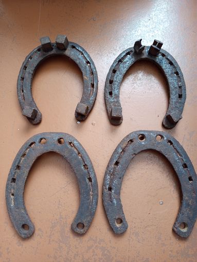 Немецкие подковы. Два варианта зимний и летний. Цена за все.