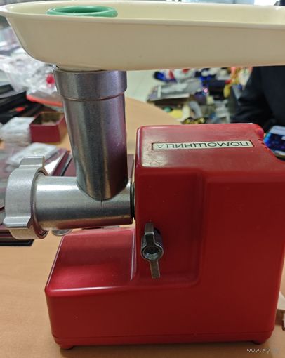 Кухонный комбайн Помошница. Рабочий.