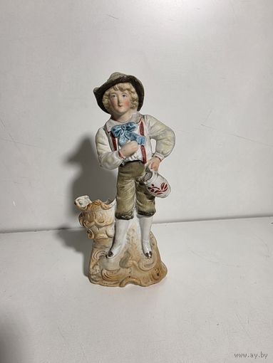 Юноша с кувшином. Бисквит. Старая Германия