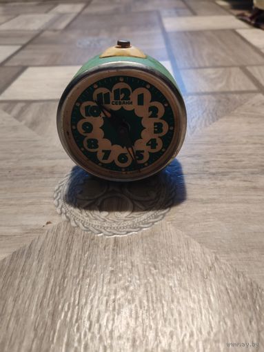 С рубля! Будильник Севани