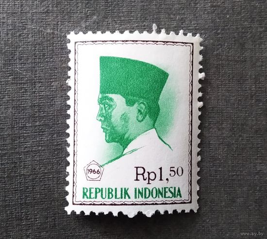 Марка Индонезия 1966 год Президент Сукарно
