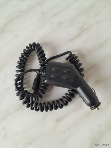 Автомобильное зарядное устройство BlackBerry CLM03D-050 (micro-USB)