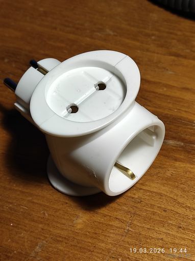 Тройник 3Т1 Токер 16А 230В