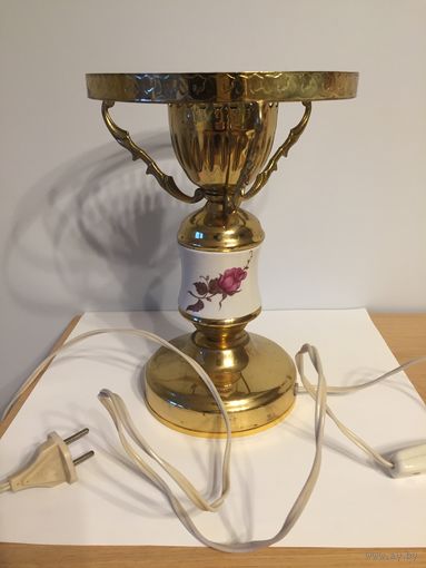 Лампа настольная