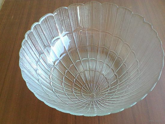 Салатник Большой - "Ракушка" - Диаметр 27 см - Высота 9 см.