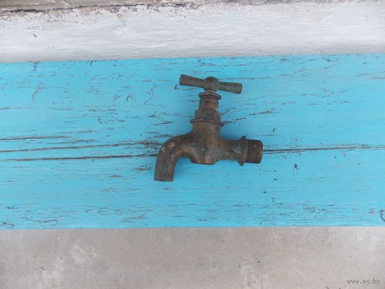 Кран старинный