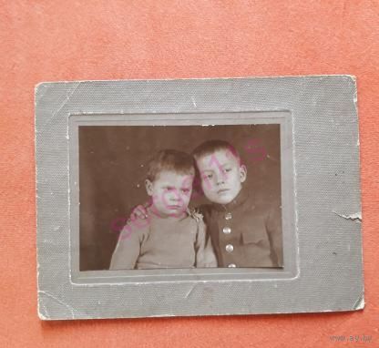 Воспитаник РККА  с братом.1941