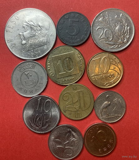 11 разных монет из 10 стран - 4