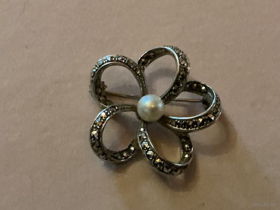 Брошь антикварная Бантик Серебро жемчуг Германия